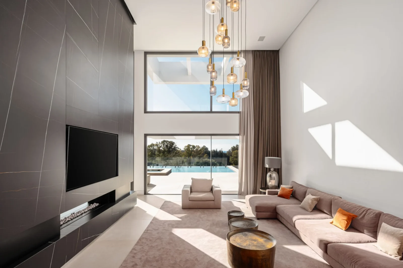 Modern 4-Bedroom Luxury Villa with Panoramic Views for Sale in La Alquería, Benahavís – photo 10
