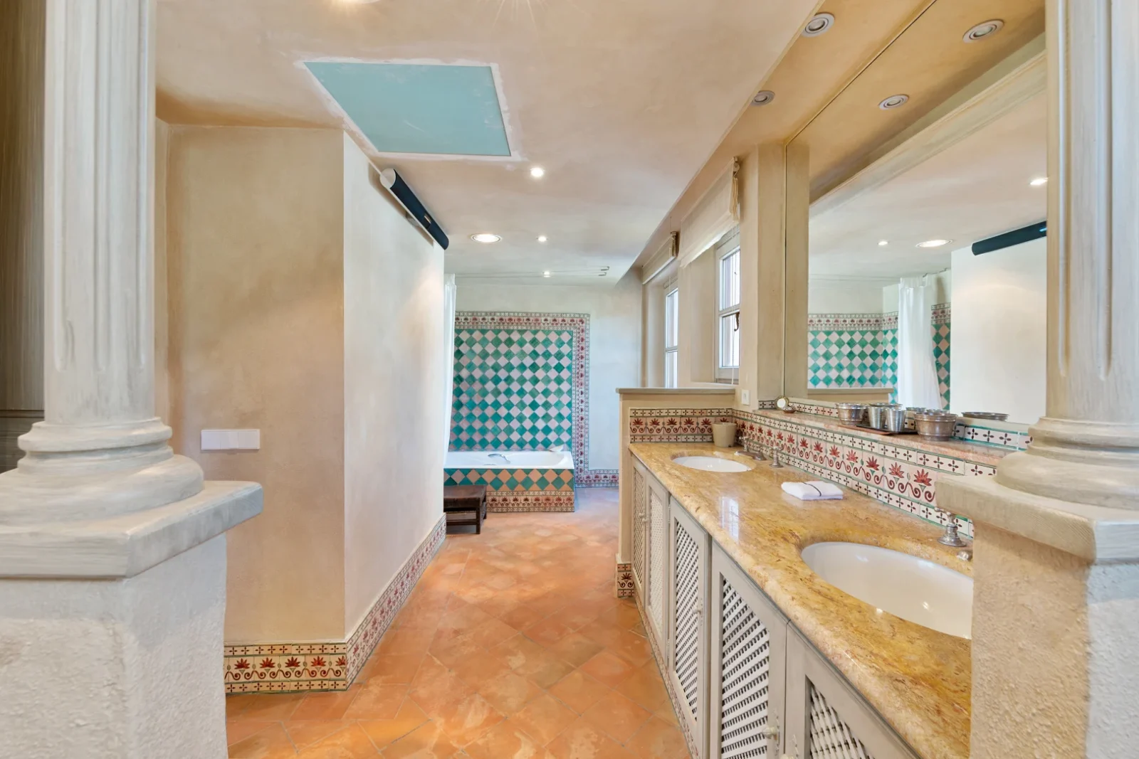 Exceptional Luxury Country Estate for Sale in Estepona – 60 Hectares with Helipad, Spa & Mountain Views – photo 28