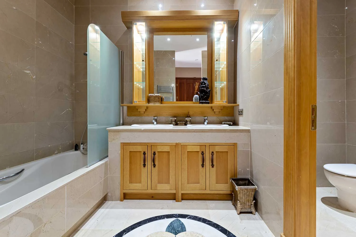Luxury Villa for Sale in La Zagaleta with Sea Views and Private Rooftop Pool – photo 23