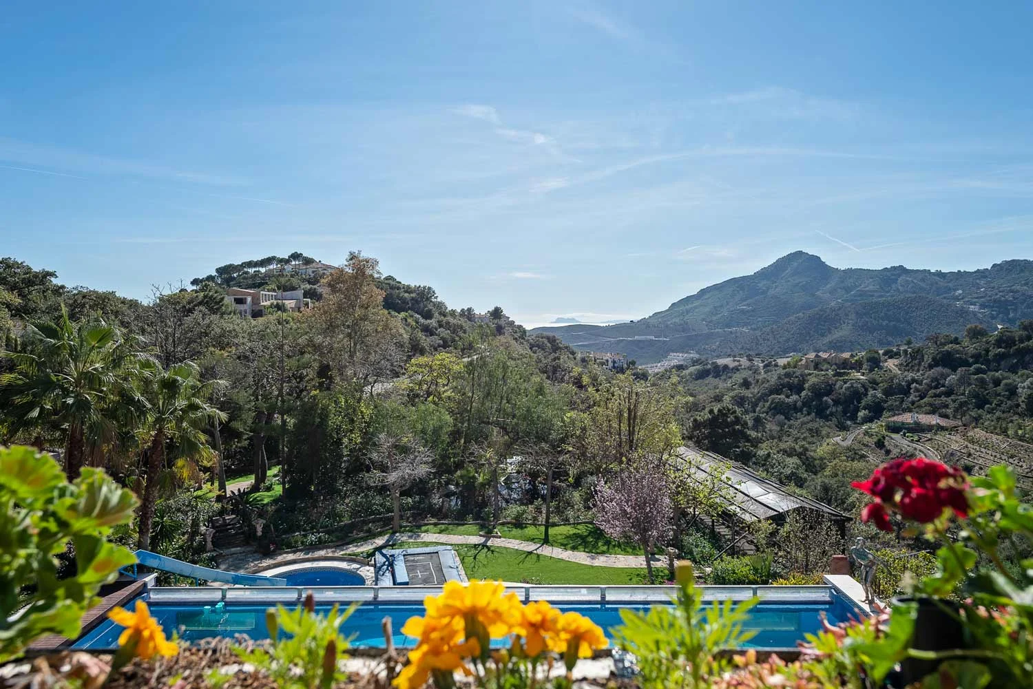 Luxury Villa for Sale in La Zagaleta with Sea Views and Private Rooftop Pool – photo 4
