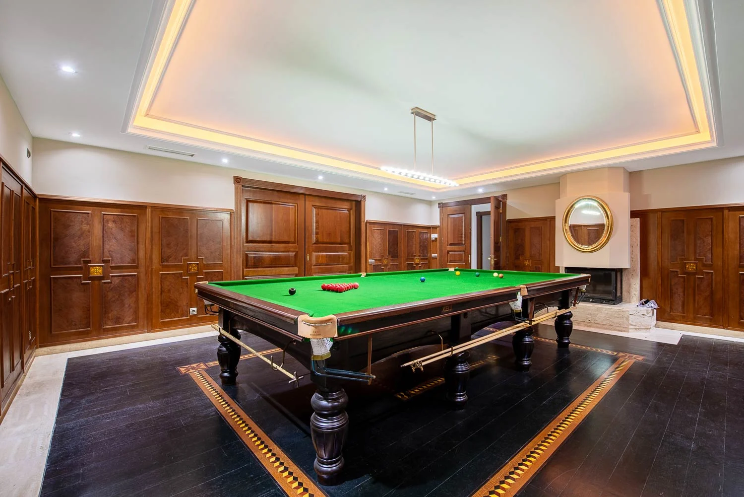 Luxury Villa for Sale in La Zagaleta with Sea Views and Private Rooftop Pool – photo 9