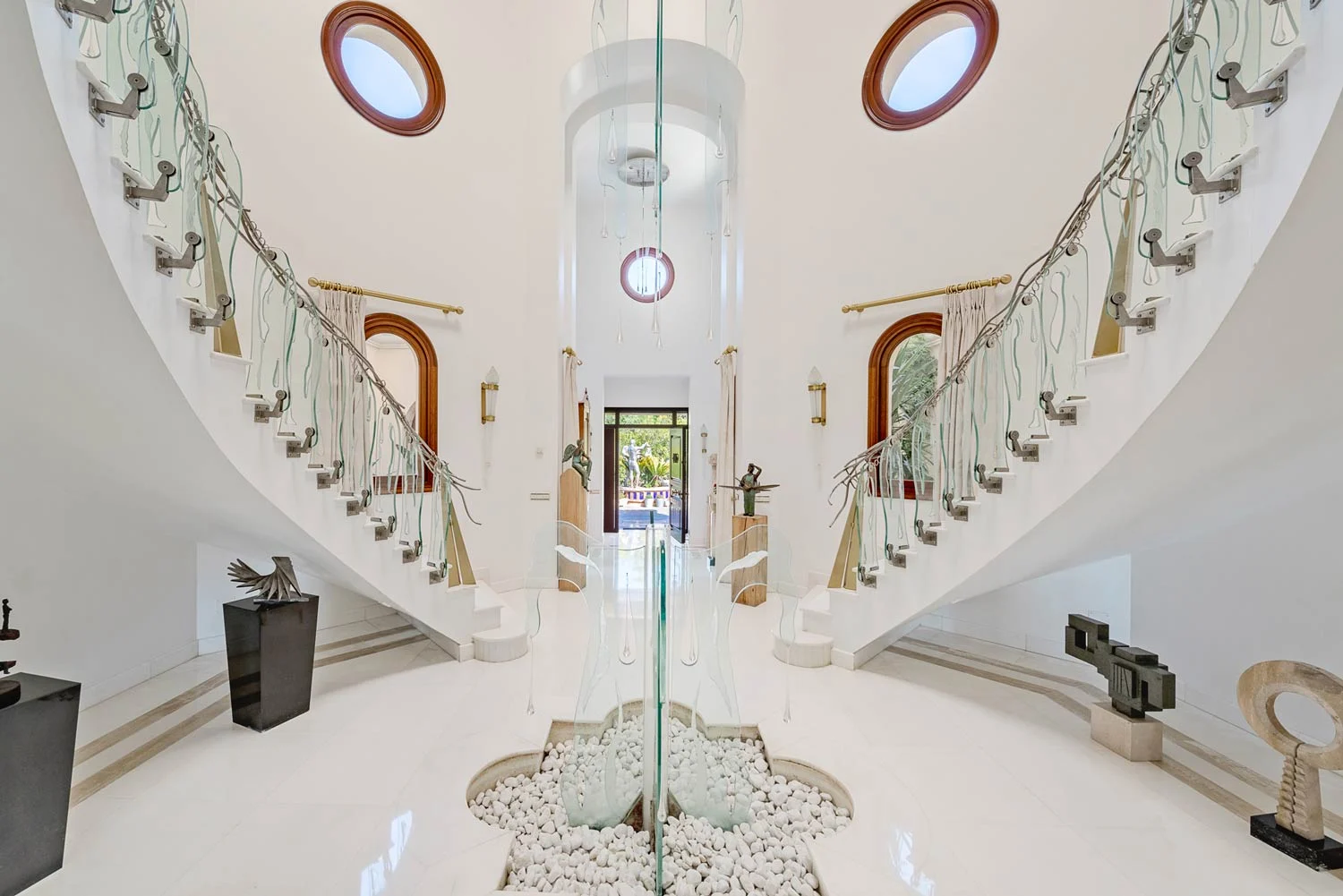 Luxury Villa for Sale in La Zagaleta with Sea Views and Private Rooftop Pool – photo 26