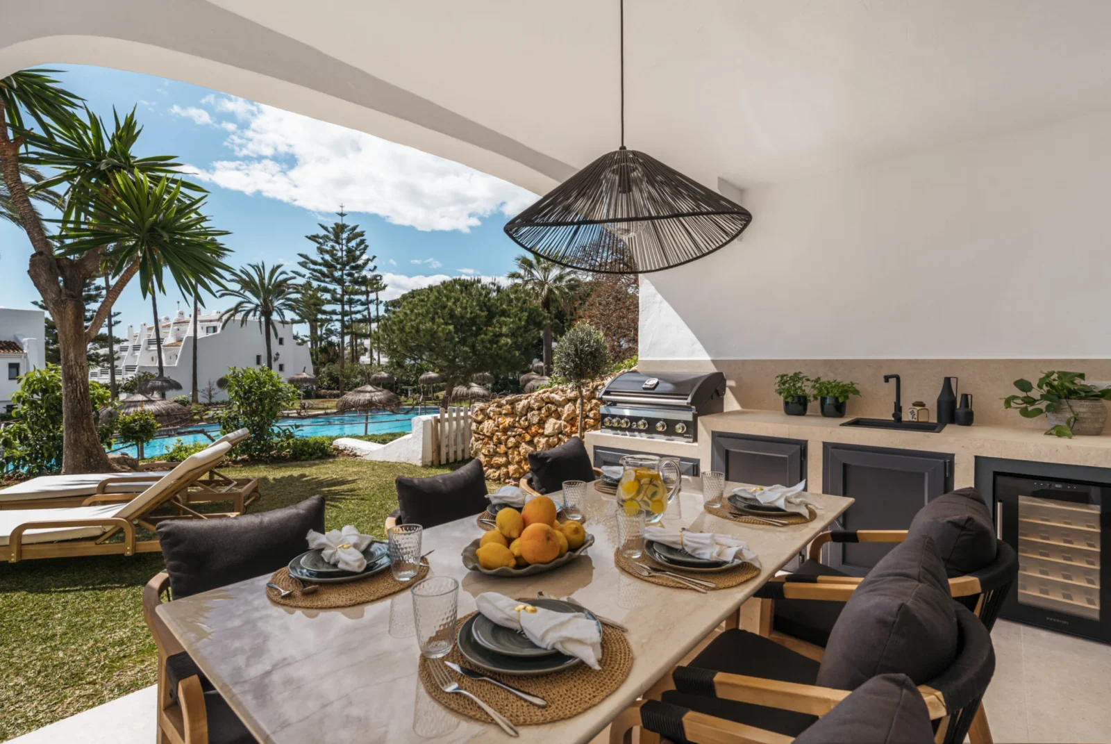Casa Coral – Frontline Beach Apartment for Sale on Marbella’s Golden Mile – photo 17