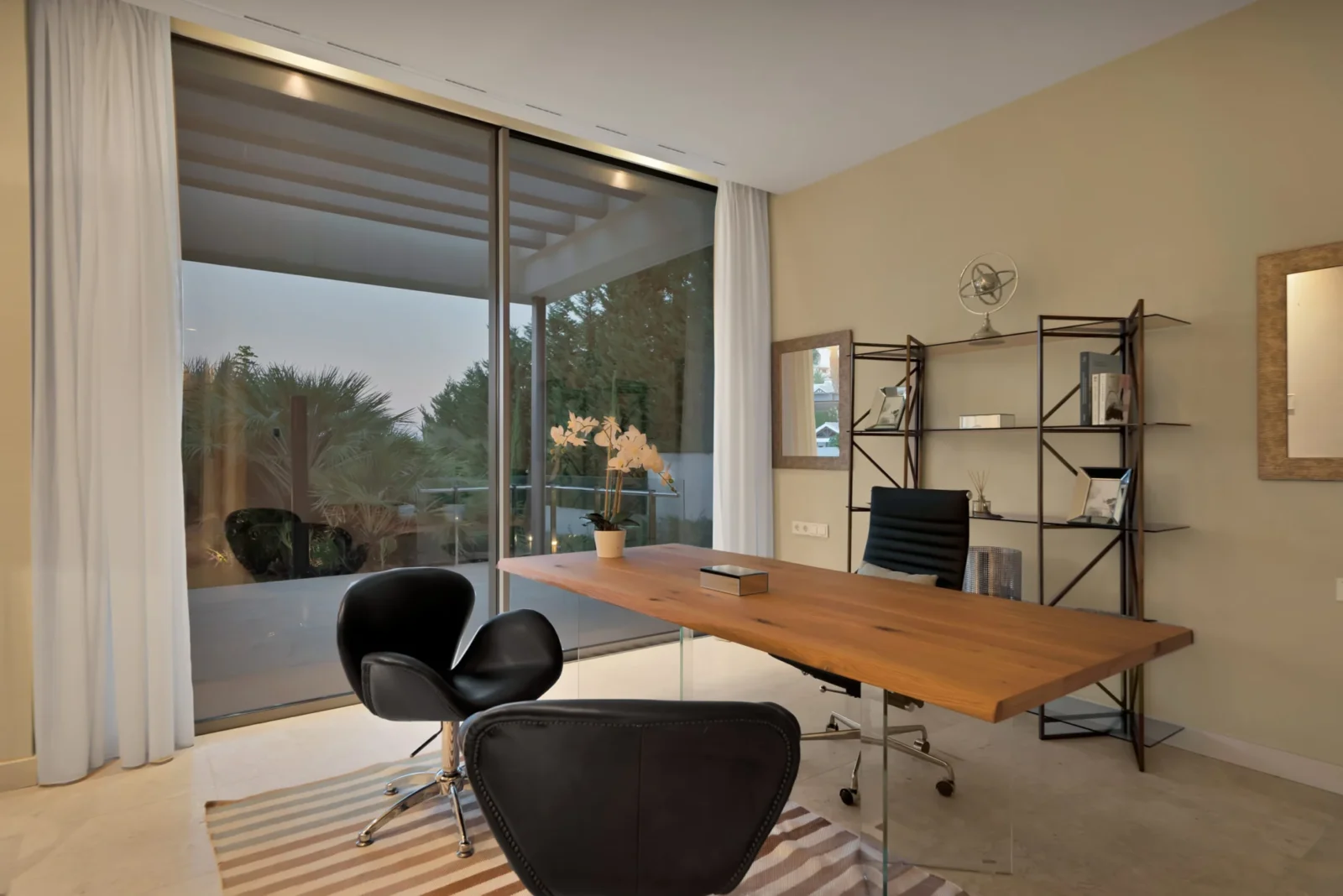 Contemporary Golf-Front Luxury Villa for Sale in Gated Atalaya, Marbella – photo 8