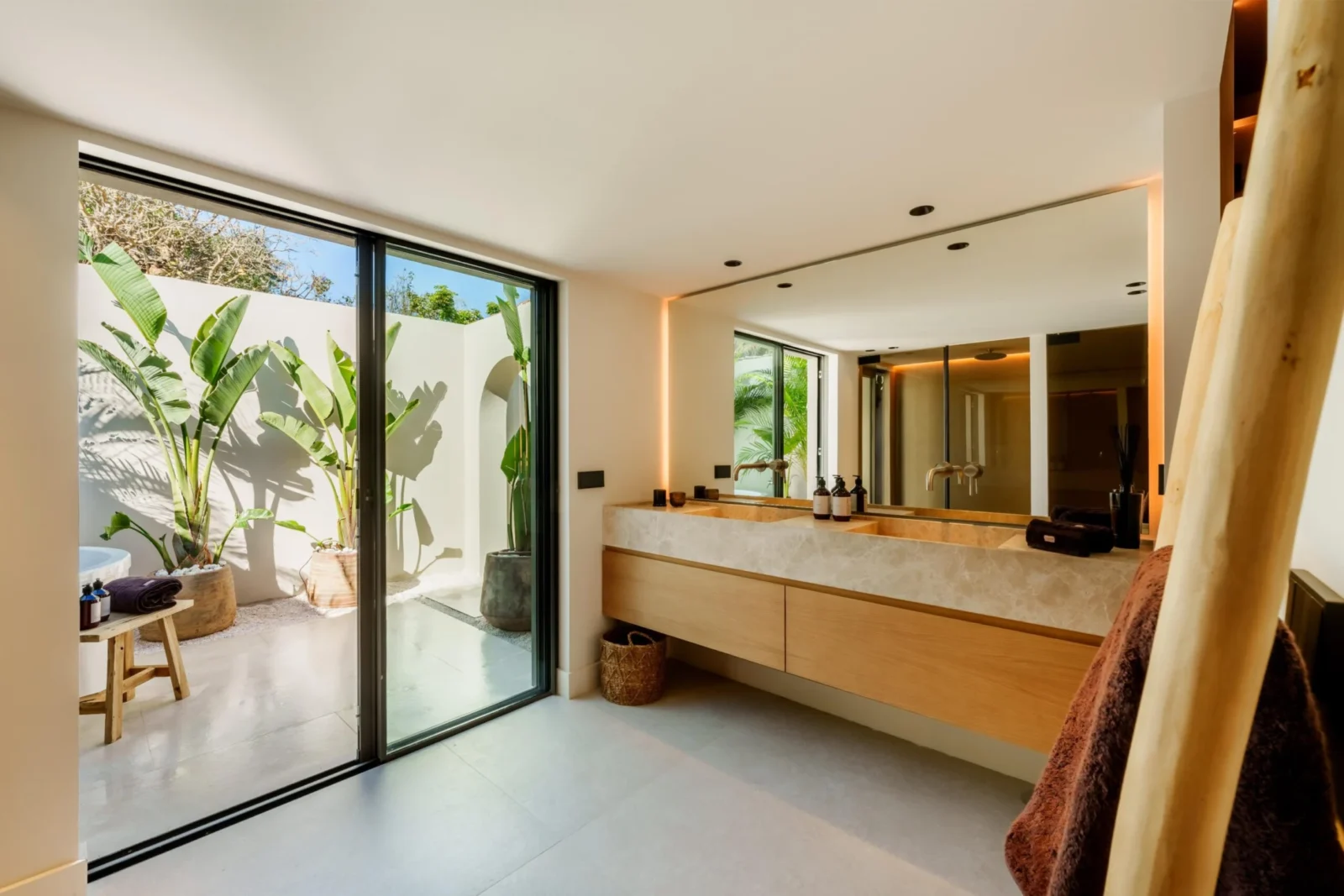 Japandi-Style Luxury Villa for Sale in Cortijo Blanco, Marbella – photo 13