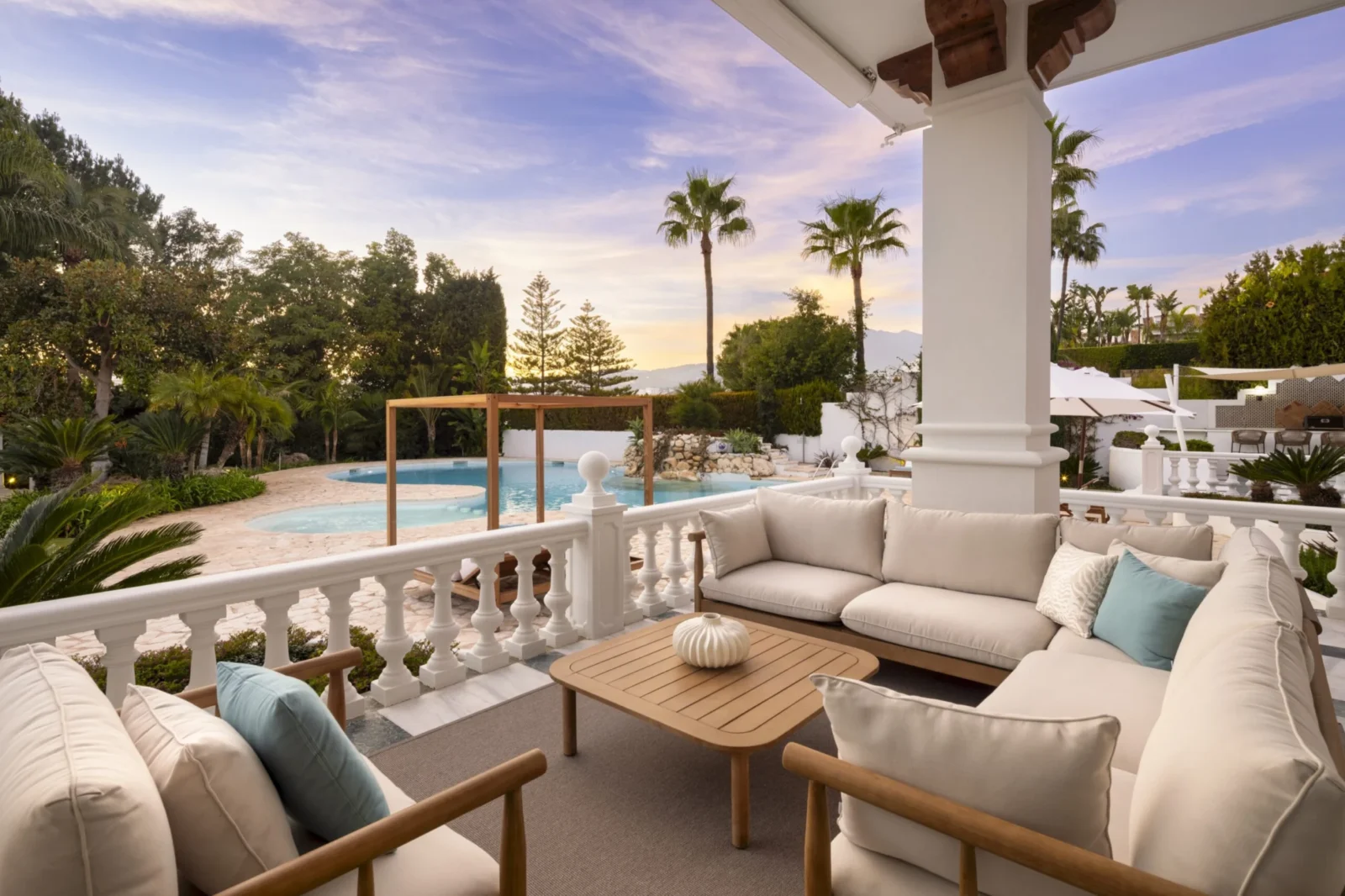 Alhambra Palace – Luxury Villa for Sale in Nueva Andalucía’s Prestigious Golf Valley, Marbella – photo 11