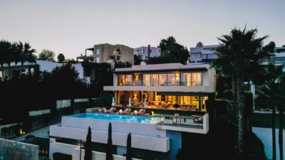Contemporary Golf-Front Luxury Villa for Sale in Gated Atalaya, Marbella