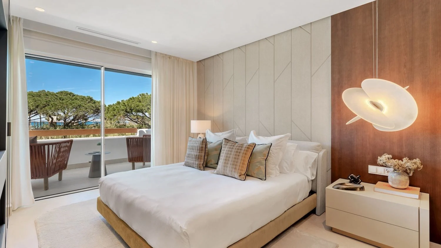Newly Renovated Luxury Apartment with Sea Views in Los Monteros Palm Beach, Marbella East – photo 5