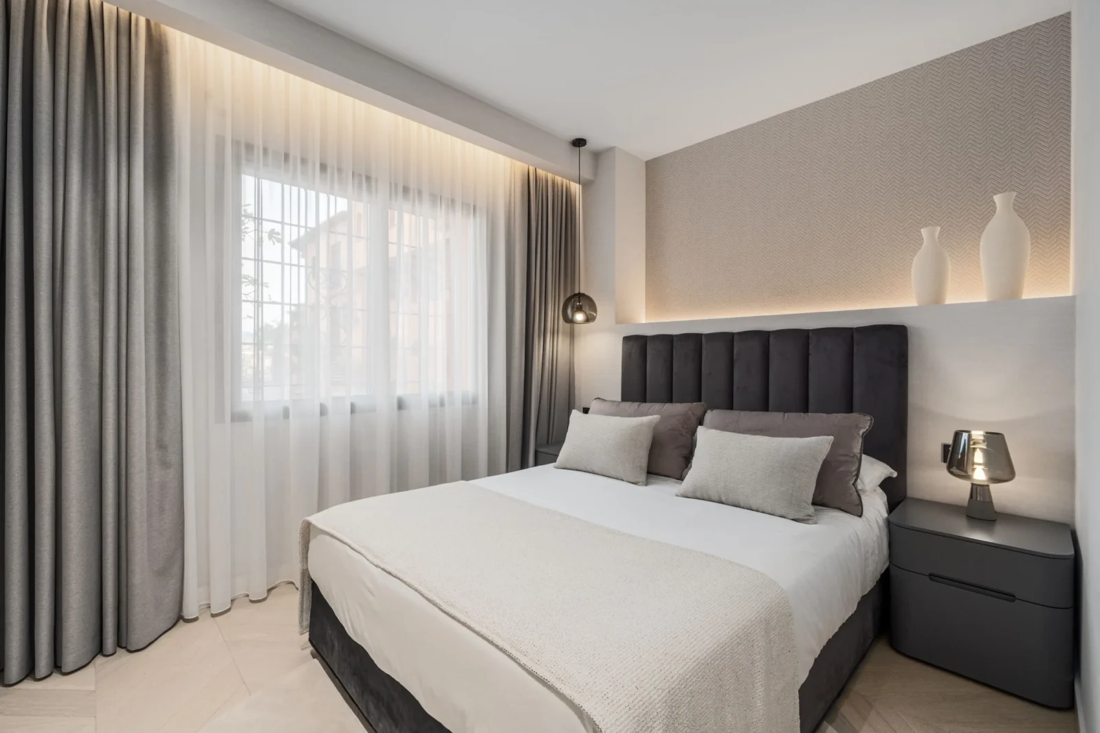 Elegant 4-Bedroom Apartment with Sea Views in Les Belvederes, Nueva Andalucía – photo 17