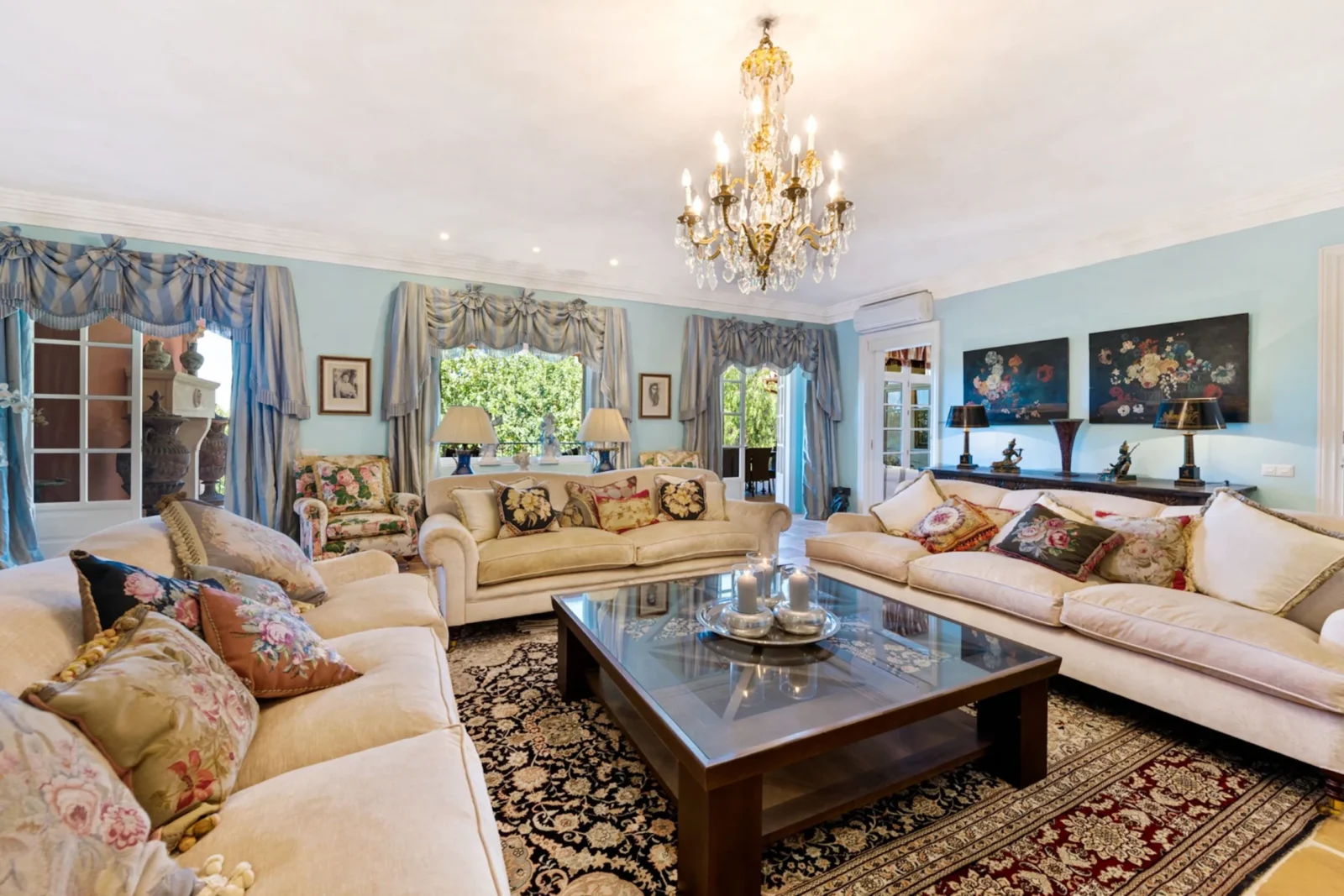 Private Estate with Development Potential in Los Picos, Marbella Golden Mile – photo 7
