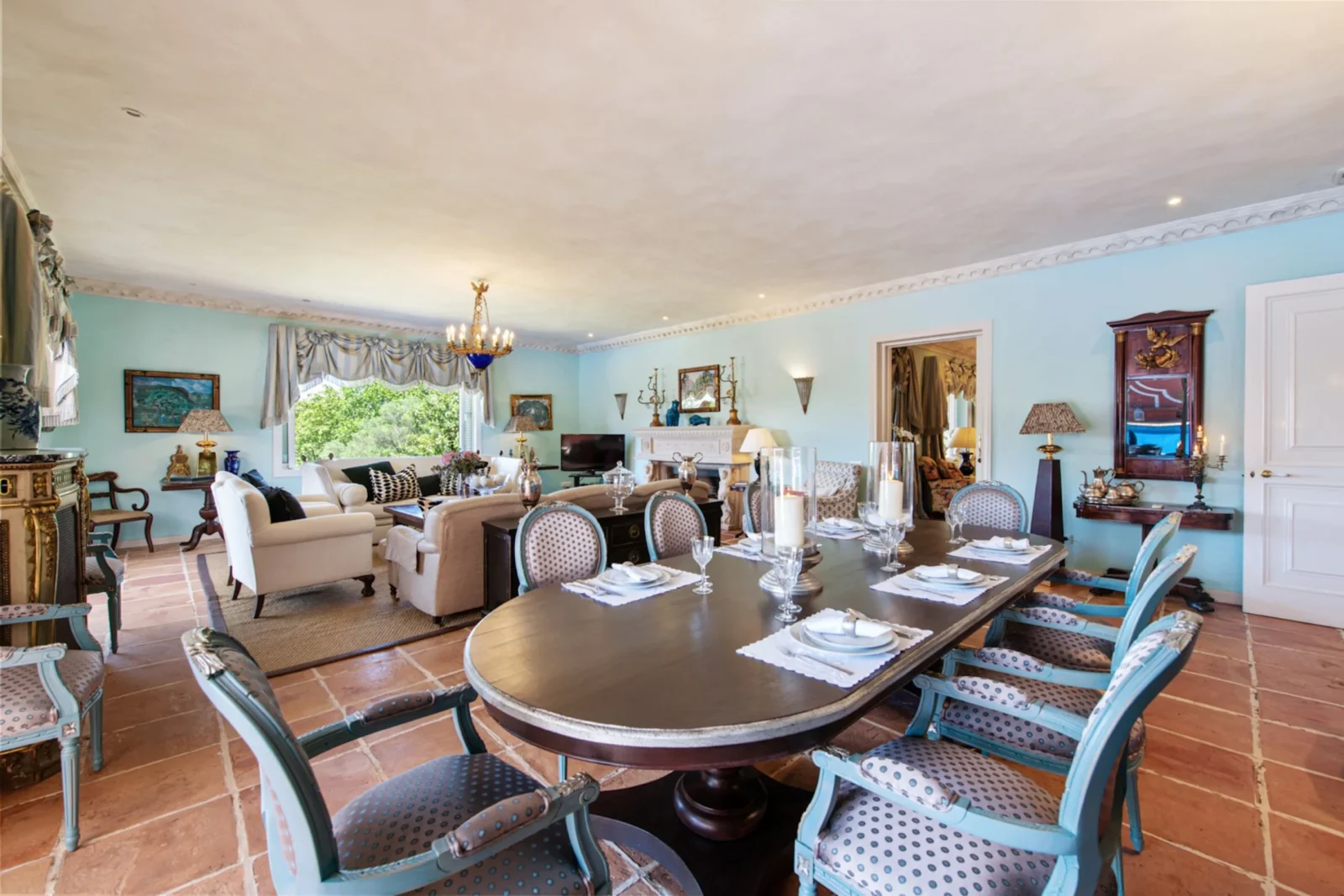 Private Estate with Development Potential in Los Picos, Marbella Golden Mile – photo 13