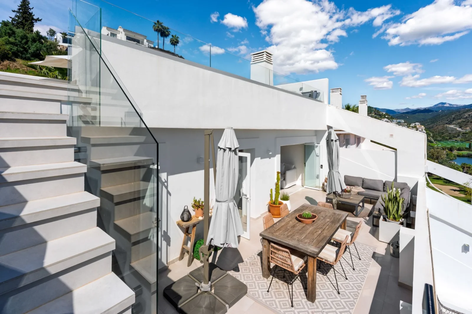 Penthouse with Panoramic Sea & Mountain Views for Sale in La Quinta, Marbella – photo 26