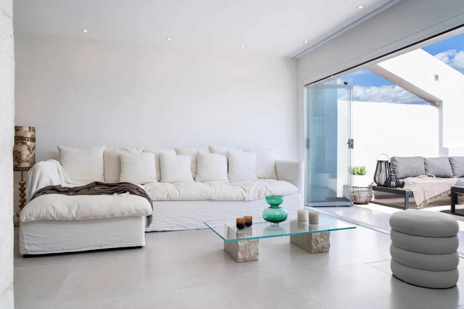 Penthouse with Panoramic Sea & Mountain Views for Sale in La Quinta, Marbella – photo 11