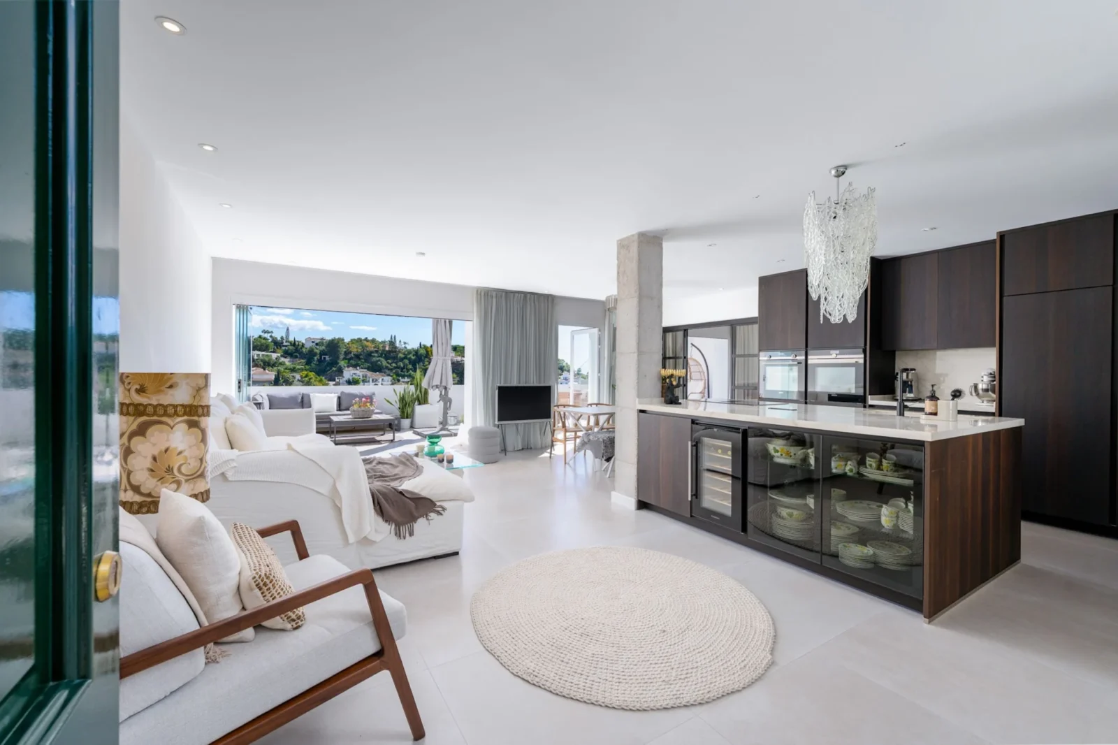 Penthouse with Panoramic Sea & Mountain Views for Sale in La Quinta, Marbella – photo 6