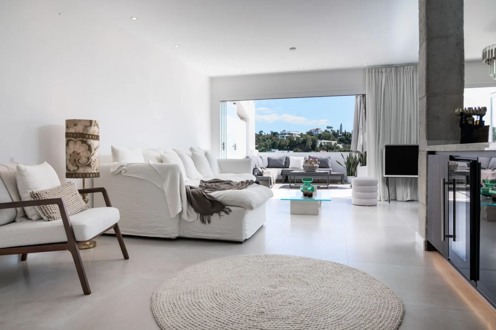 Penthouse with Panoramic Sea & Mountain Views for Sale in La Quinta, Marbella – photo 10