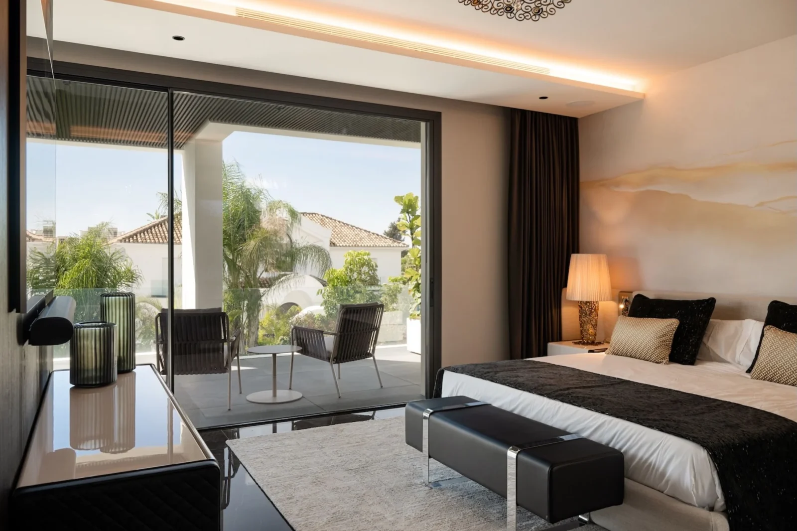 Luxury Smart Villa in Casablanca Marbella Steps from the Beach – photo 7