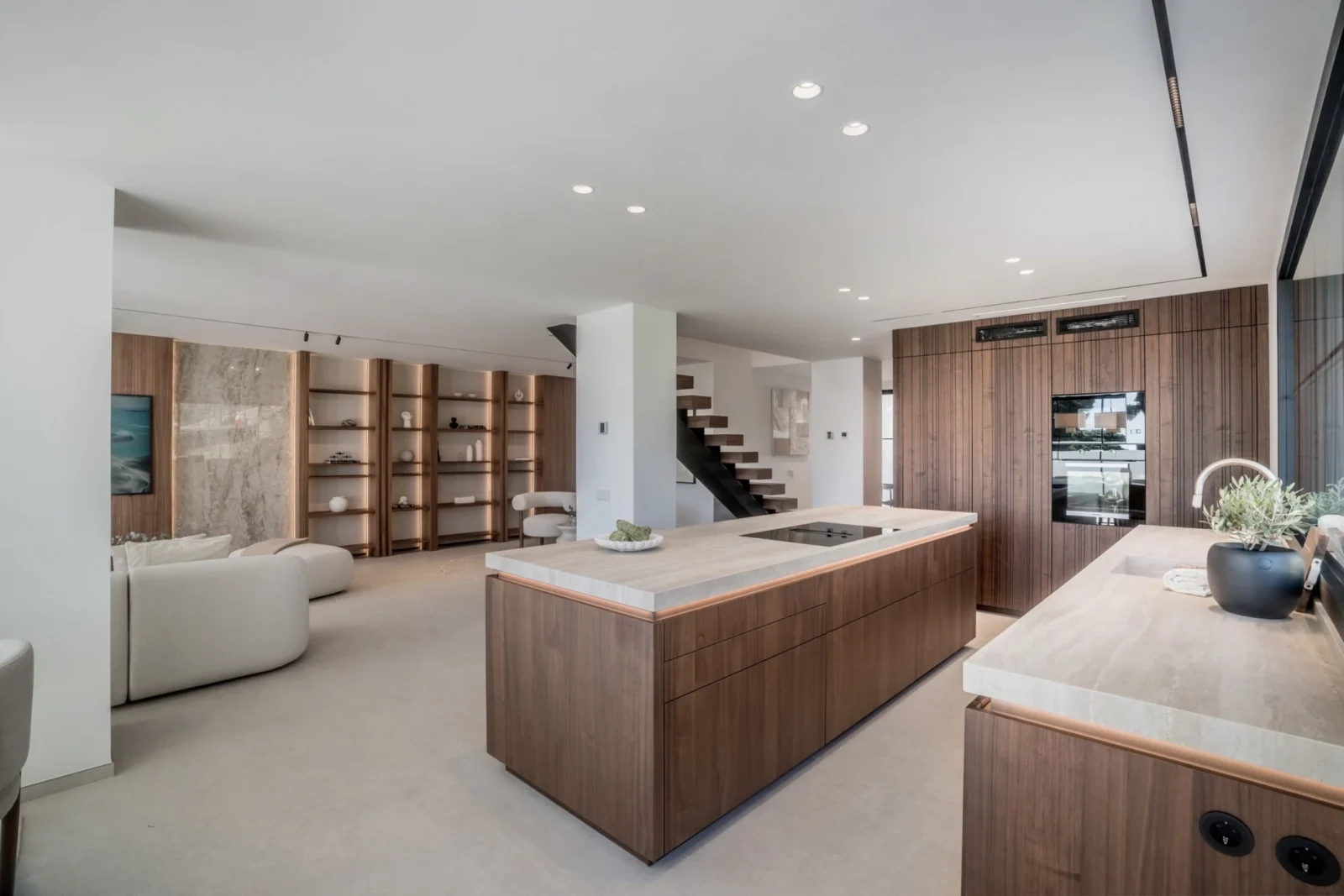 Luxury 5-Bedroom Golf-Front Villa “Nami” for Sale in Nueva Andalucía – photo 6
