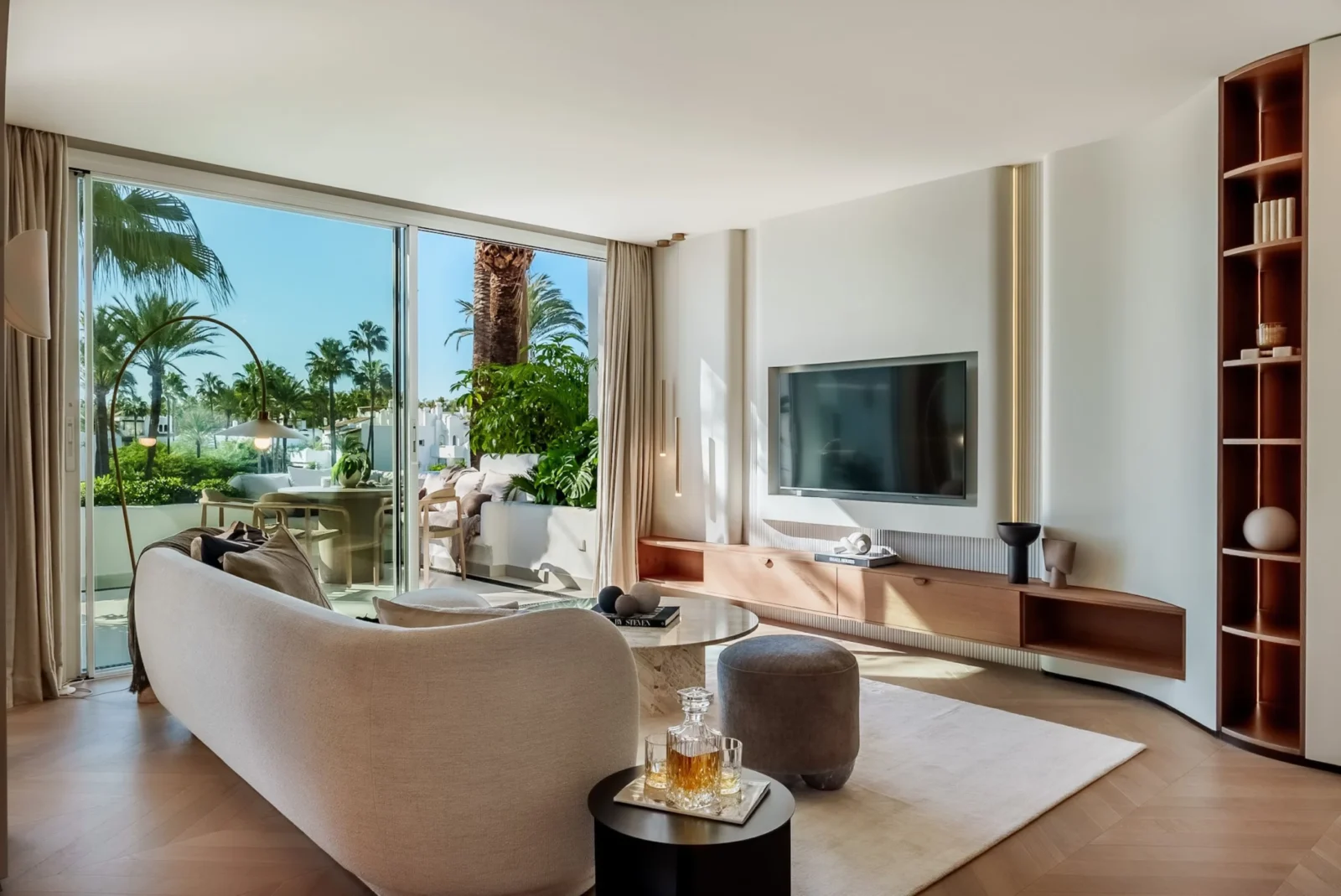 Luxury Sea-View Penthouse Duplex for Sale in Alcazaba Beach, Estepona – photo 28