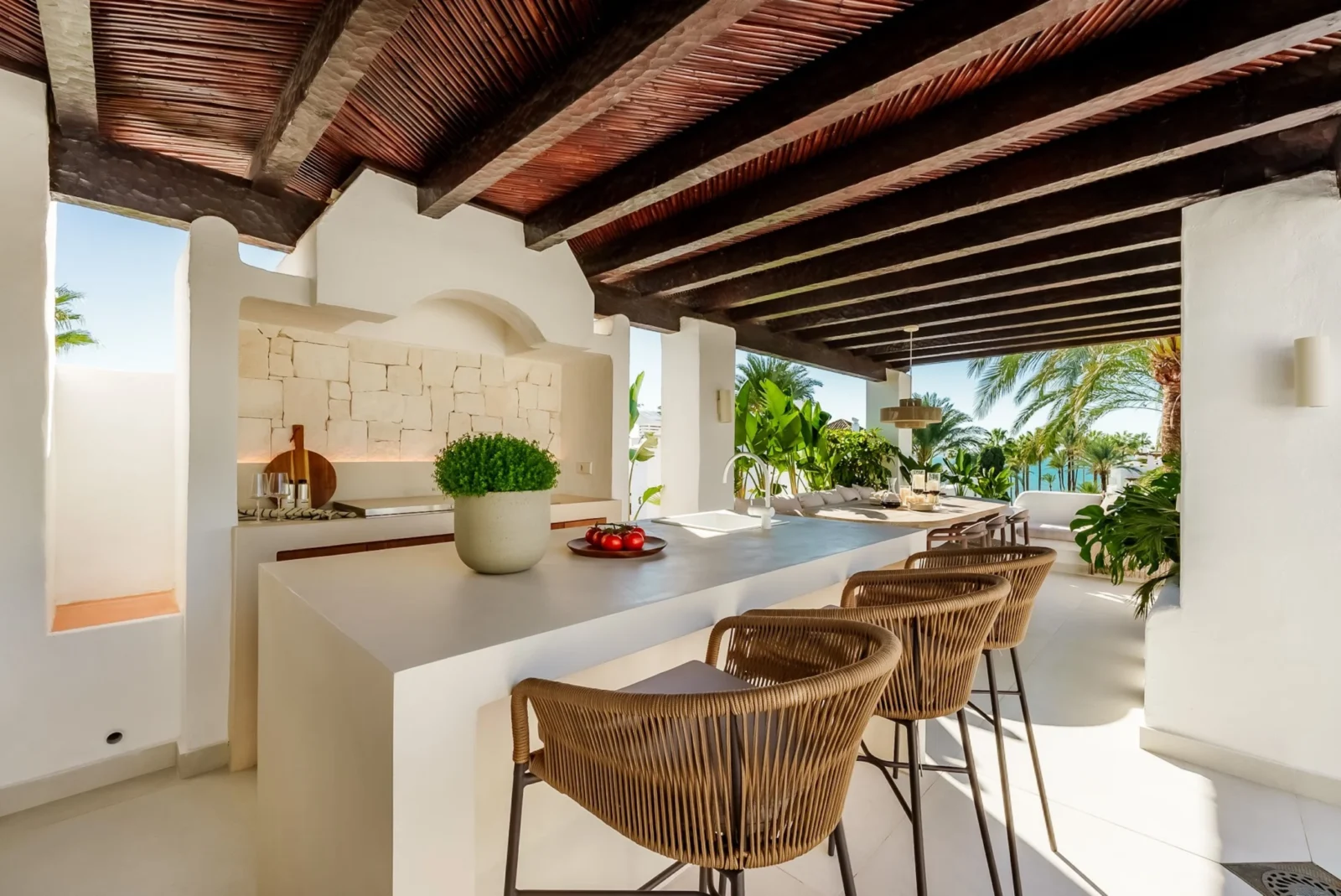 Luxury Sea-View Penthouse Duplex for Sale in Alcazaba Beach, Estepona – photo 31