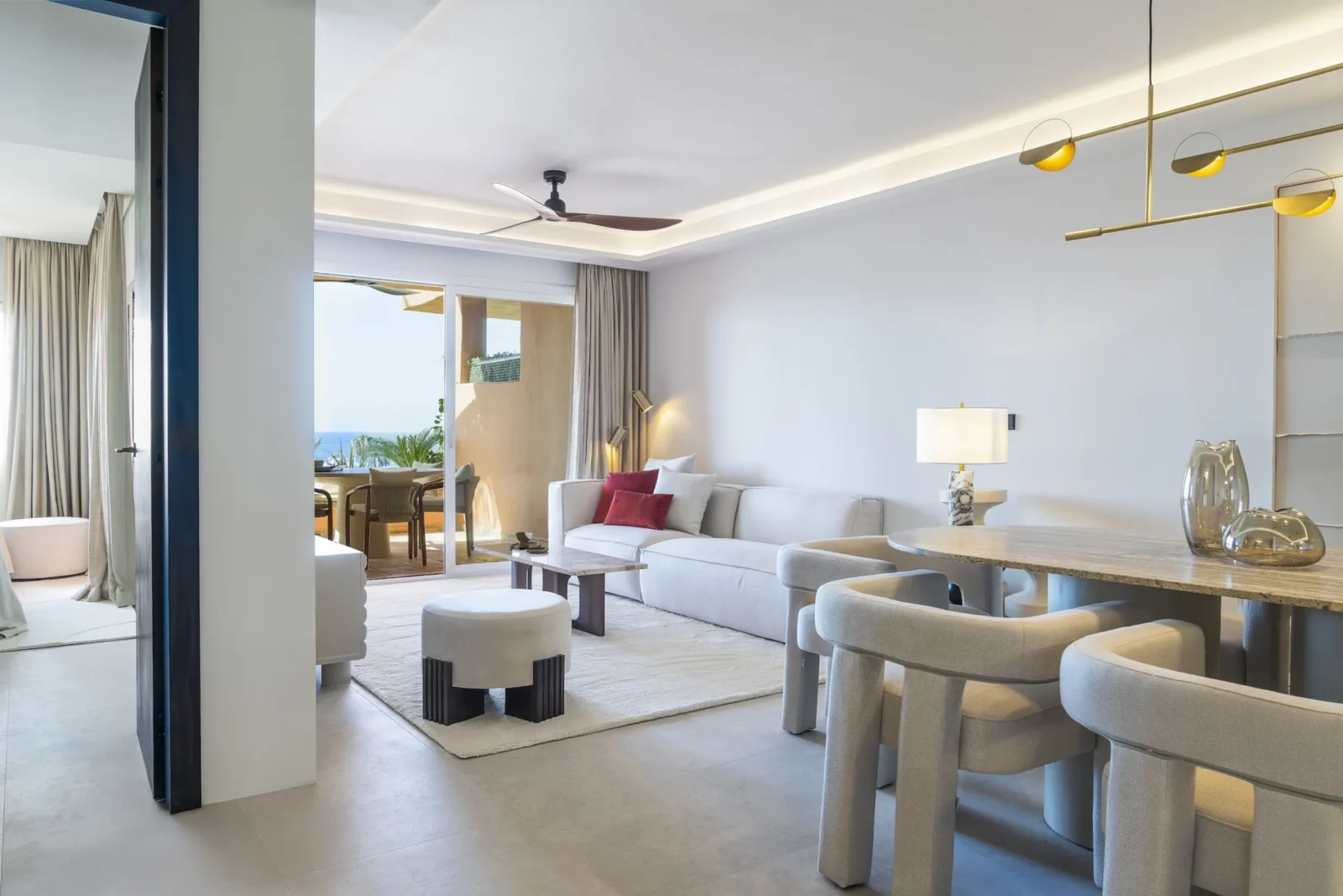 Luxury Sea View Apartment on Marbella’s Golden Mile, 300m from the Beach – photo 3