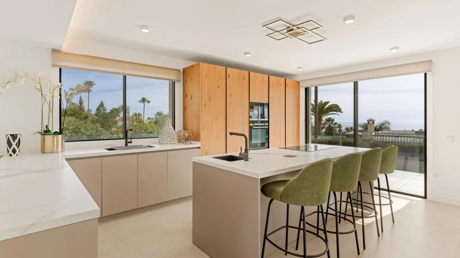 Eco-Luxury Villa with Panoramic Sea & Mountain Views in Prestigious Nagüeles, Marbella – photo 4