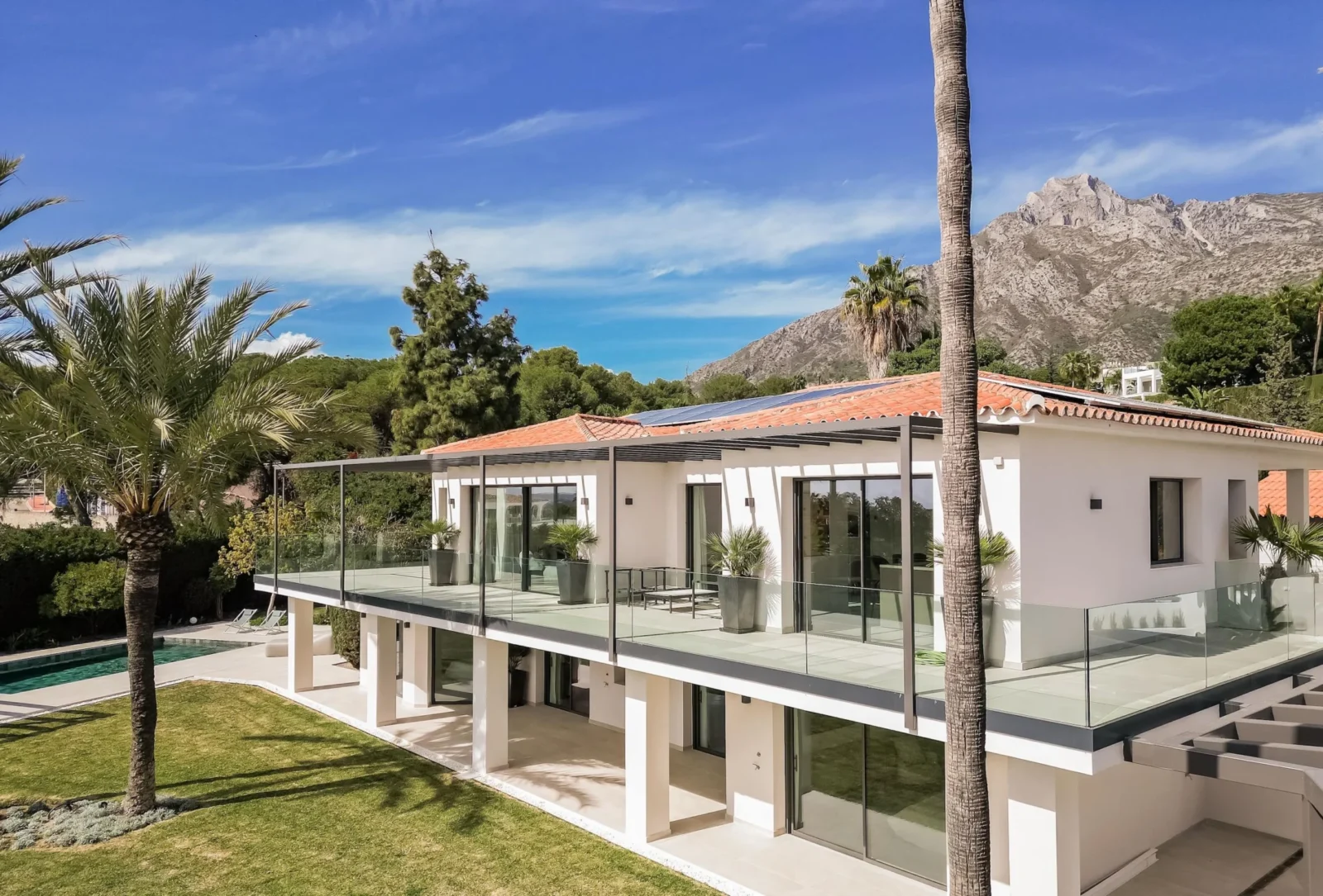 Eco-Luxury Villa with Panoramic Sea & Mountain Views in Prestigious Nagüeles, Marbella – photo 31