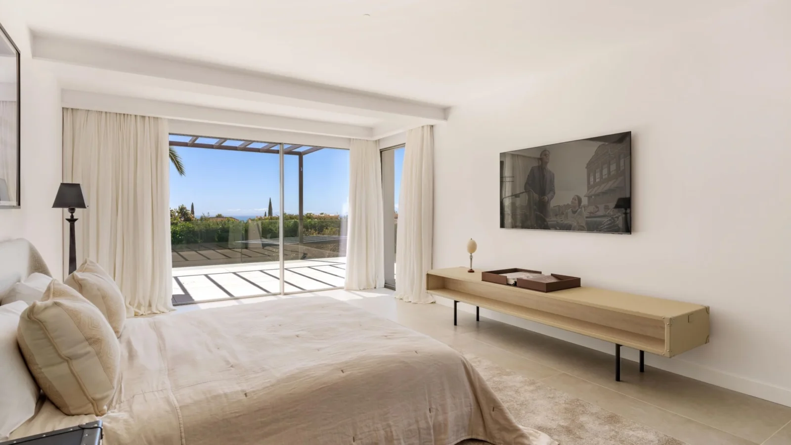 Eco-Luxury Villa with Panoramic Sea & Mountain Views in Prestigious Nagüeles, Marbella – photo 17