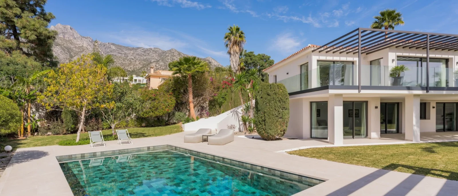 Eco-Luxury Villa with Panoramic Sea & Mountain Views in Prestigious Nagüeles, Marbella – photo 24