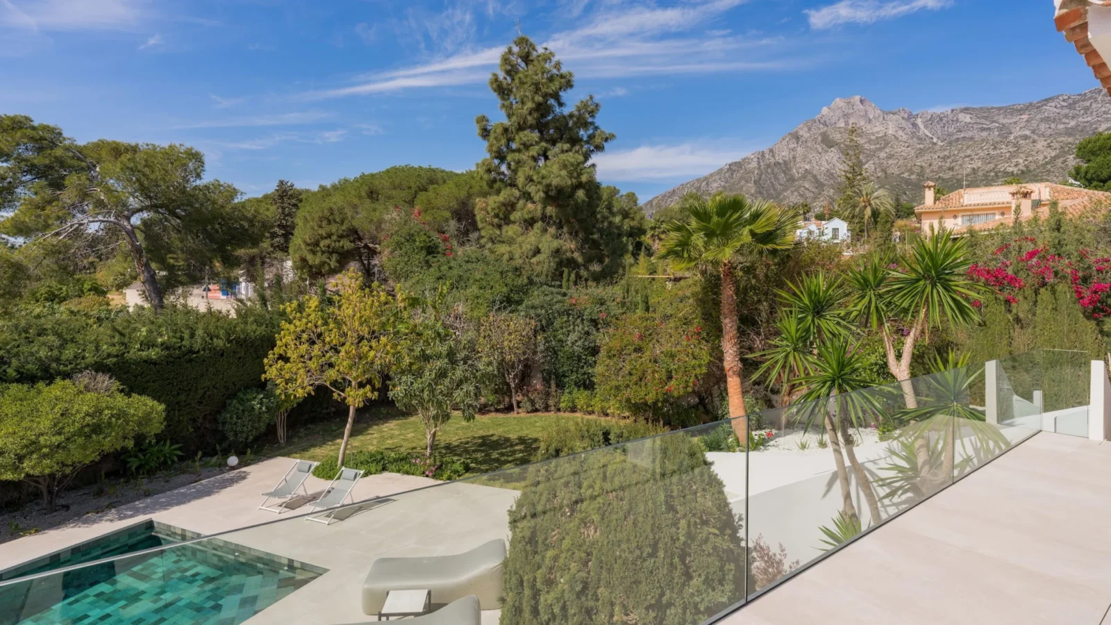 Eco-Luxury Villa with Panoramic Sea & Mountain Views in Prestigious Nagüeles, Marbella – photo 25