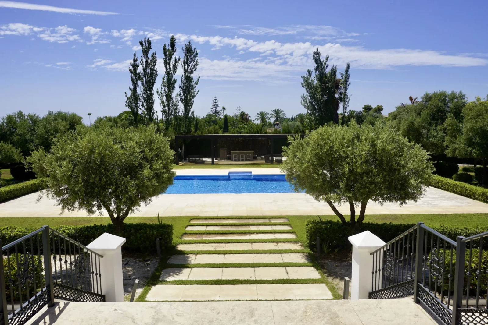 Modern Mansion on Expansive Private Plot Near Guadalmina Alta, Marbella – photo 44