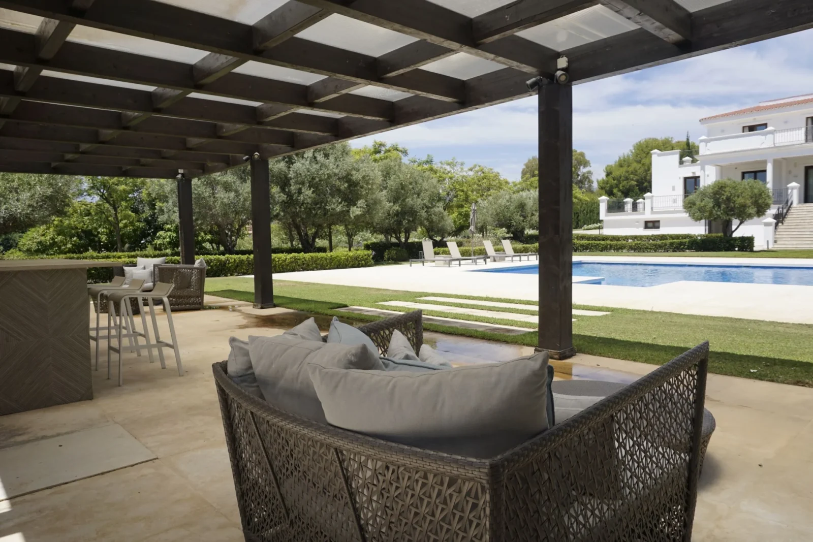 Modern Mansion on Expansive Private Plot Near Guadalmina Alta, Marbella – photo 41