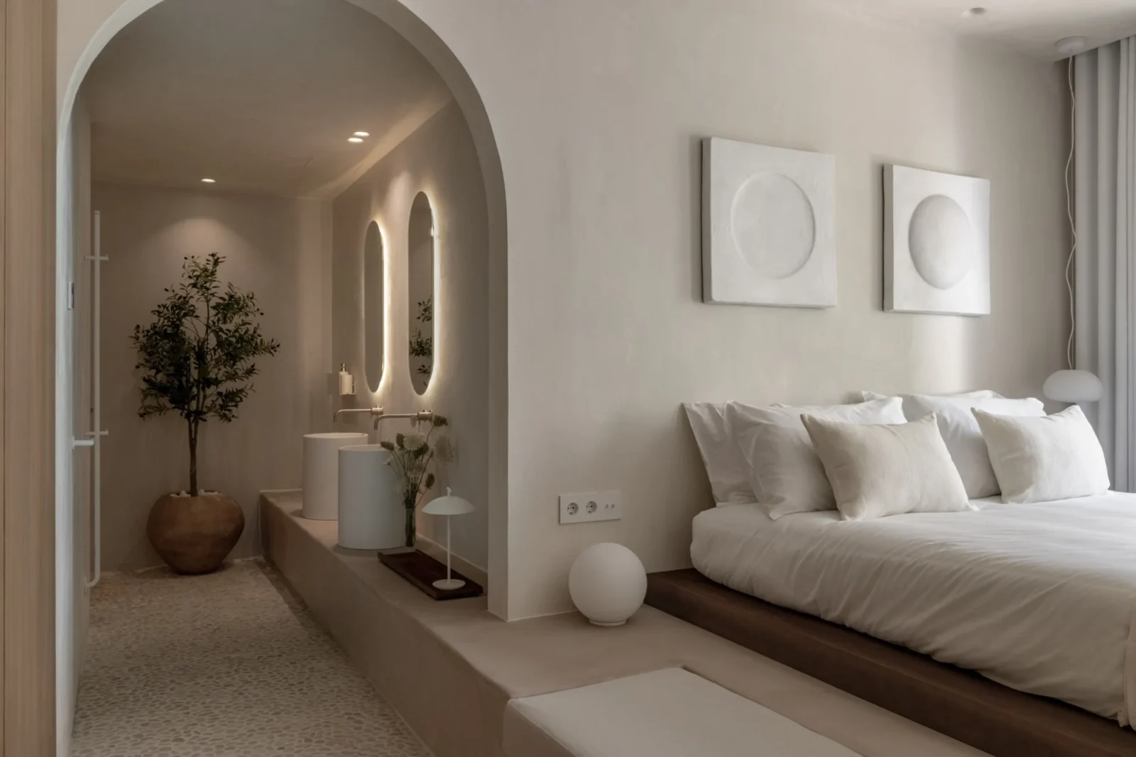 Panoramic Sea-View Penthouse with Rooftop Pool on Marbella’s Golden Mile – photo 9
