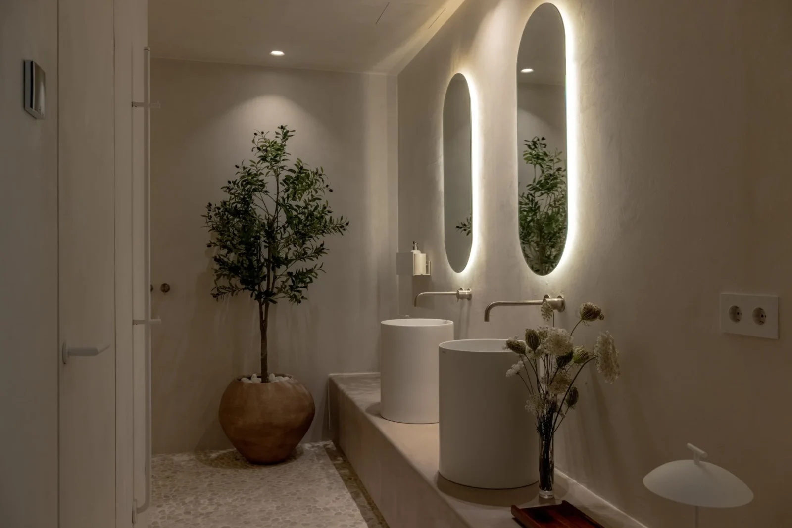 Panoramic Sea-View Penthouse with Rooftop Pool on Marbella’s Golden Mile – photo 12