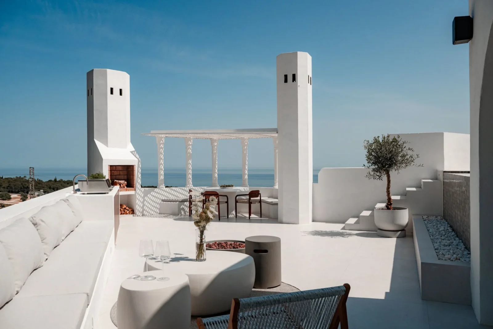 Panoramic Sea-View Penthouse with Rooftop Pool on Marbella’s Golden Mile – photo 16