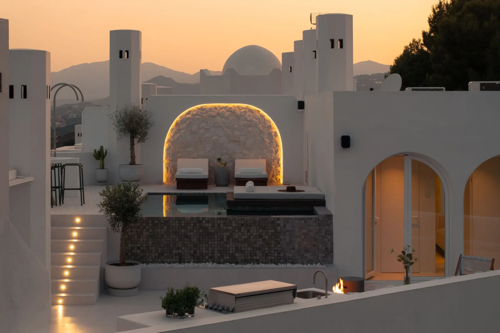 Panoramic Sea-View Penthouse with Rooftop Pool on Marbella’s Golden Mile – photo 20