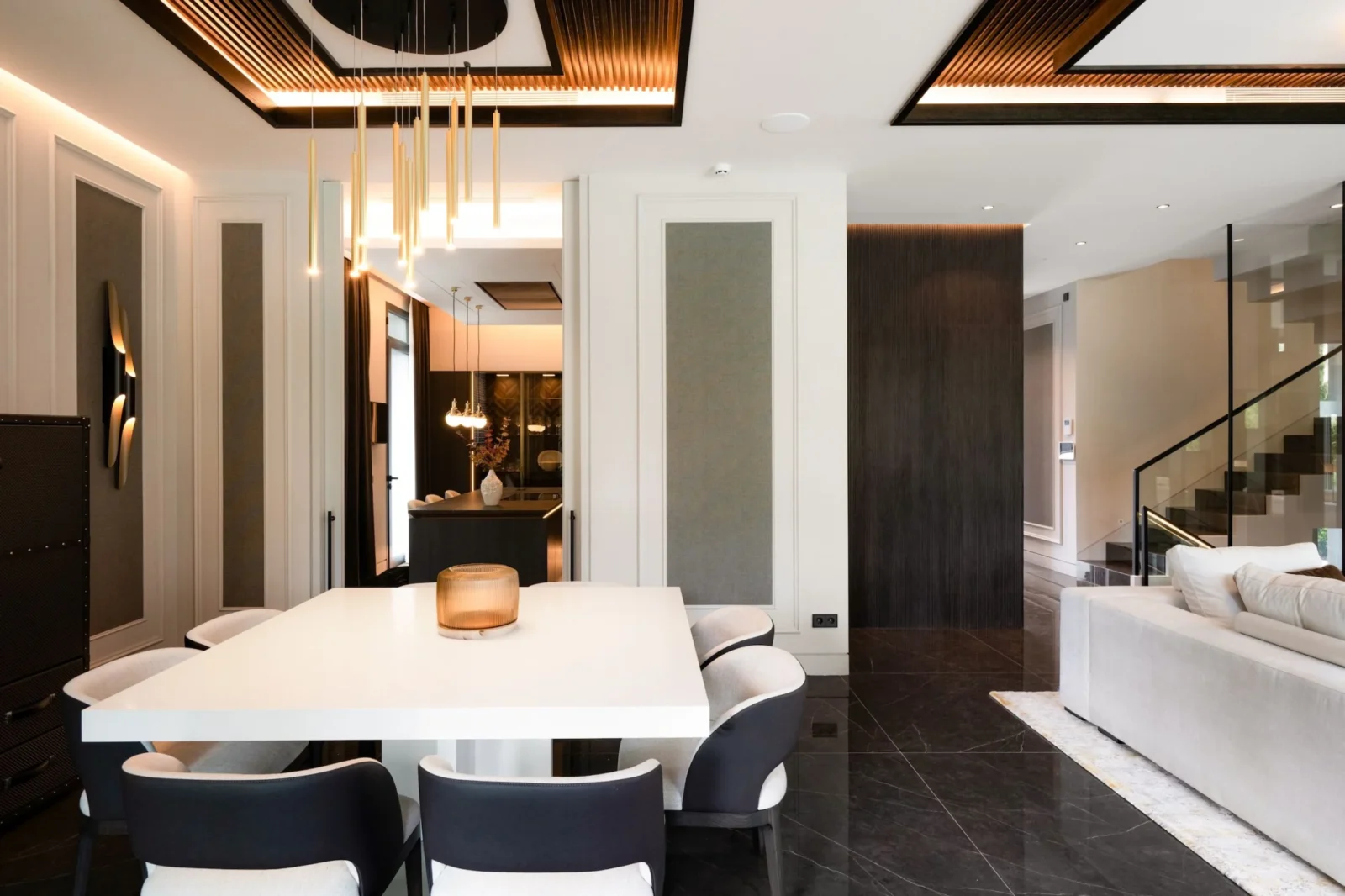Ultra-Modern Beachside Villa with Rooftop Jacuzzi in Casablanca, Marbella – photo 13