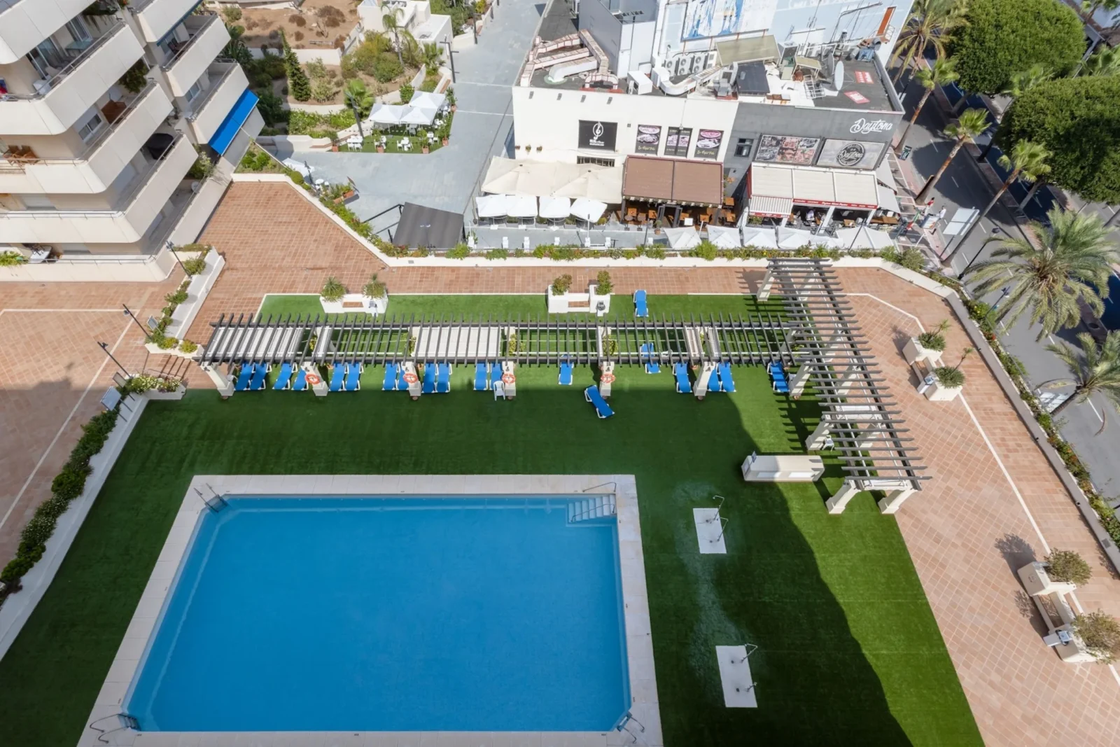 One-of-a-Kind Luxury Penthouse with Panoramic Sea Views in Puerto Banús – photo 15
