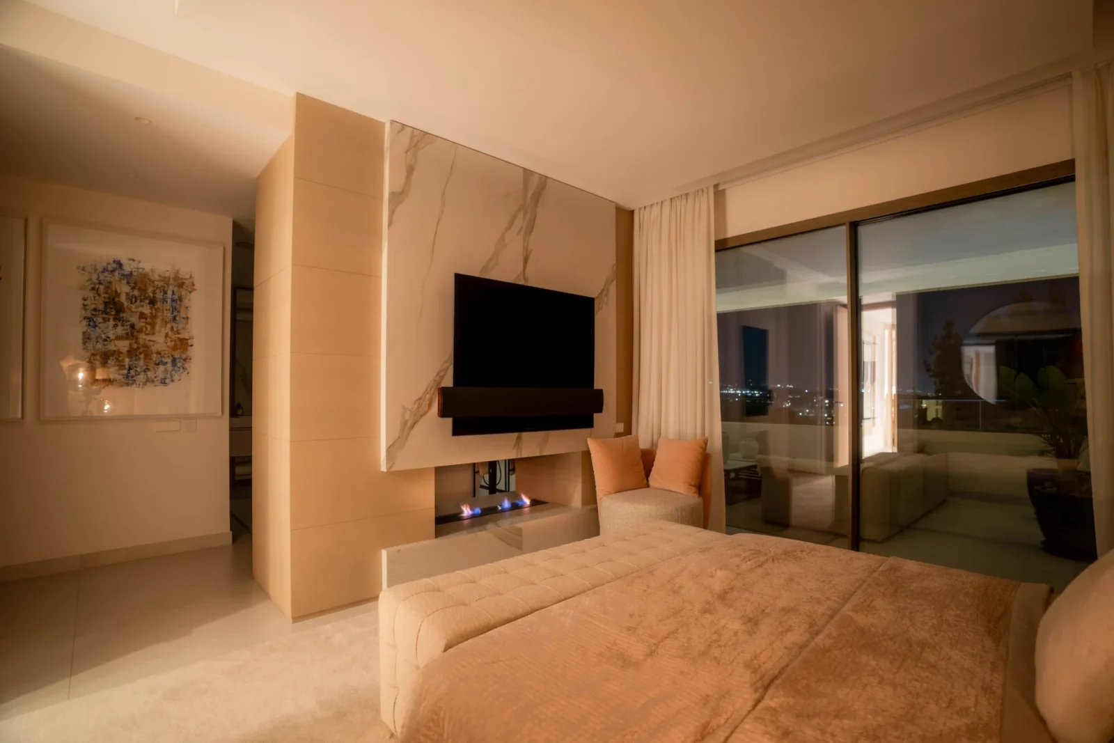 Contemporary Luxury Villa with Panoramic Views and Rooftop Pool in Nueva Andalucía – photo 24
