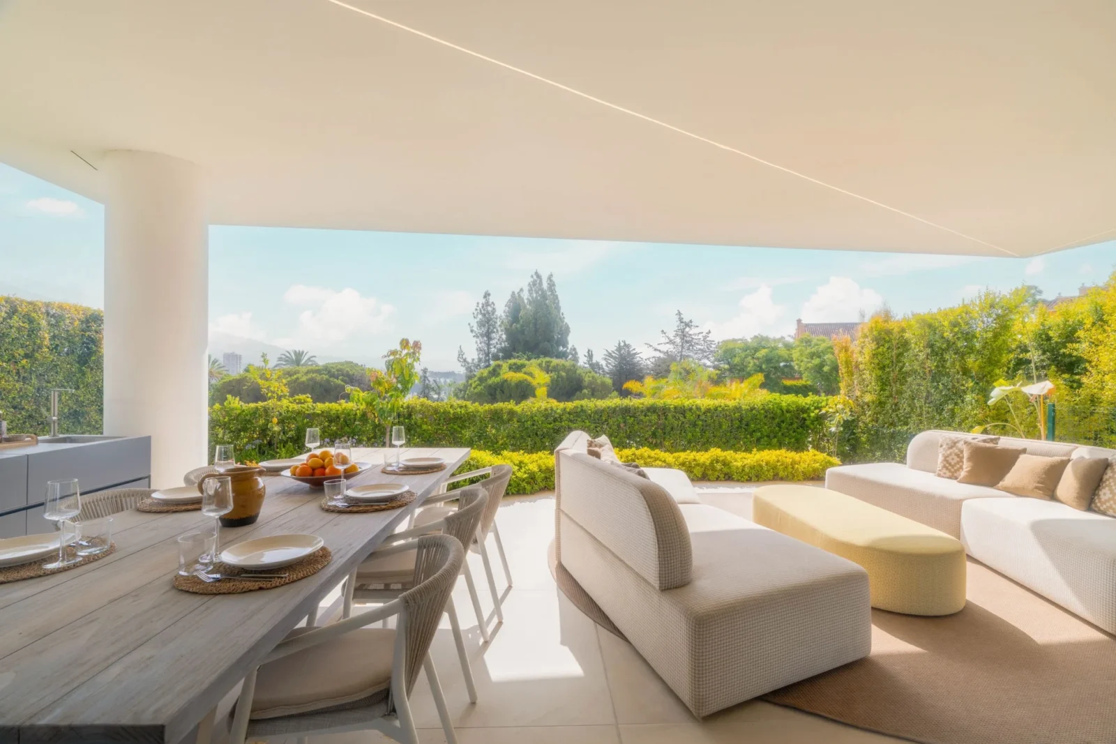 Contemporary Luxury Villa with Panoramic Views and Rooftop Pool in Nueva Andalucía – photo 29