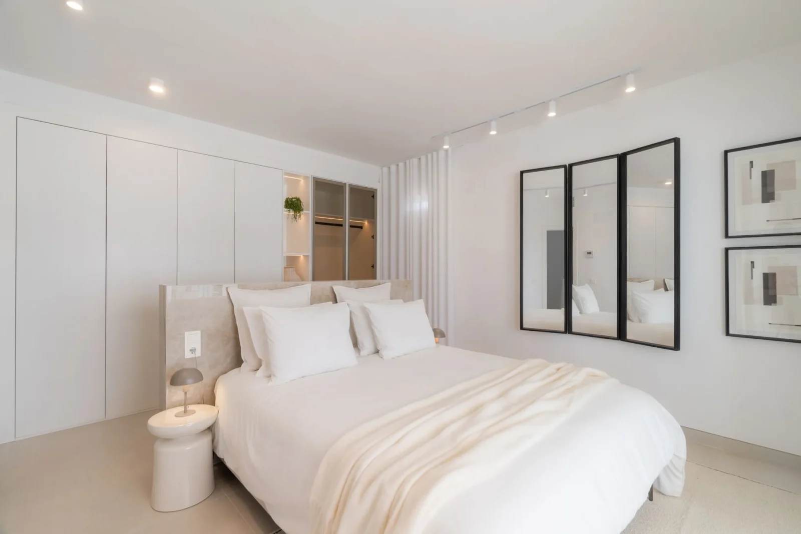 Beachside 3-Bedroom Duplex Penthouse with Panoramic Sea Views, Jacuzzi & Scandinavian Elegance – photo 17