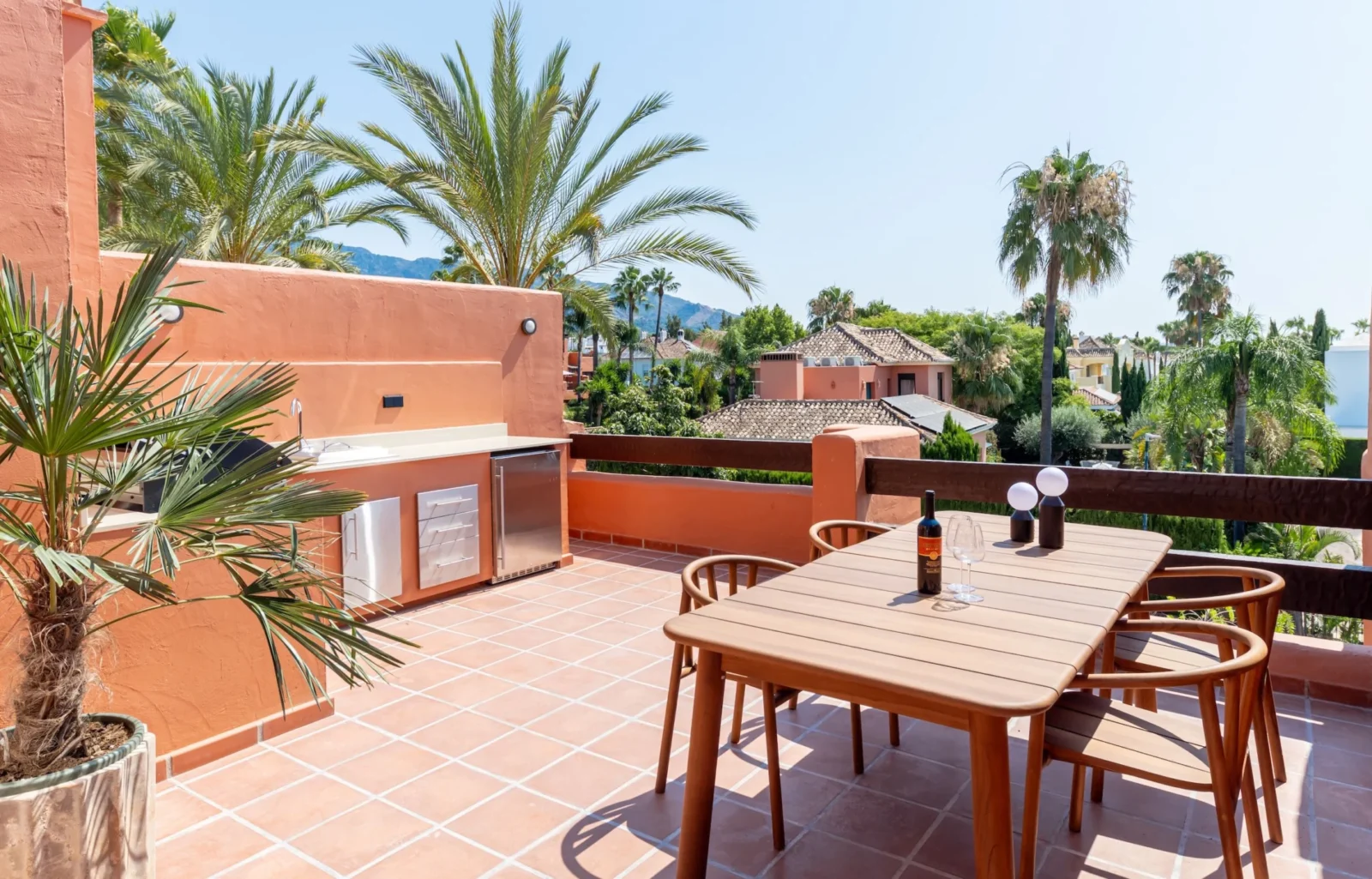 Fully Renovated Luxury Townhouse with Sea Views in Altos de Puente Romano, Marbella – photo 20