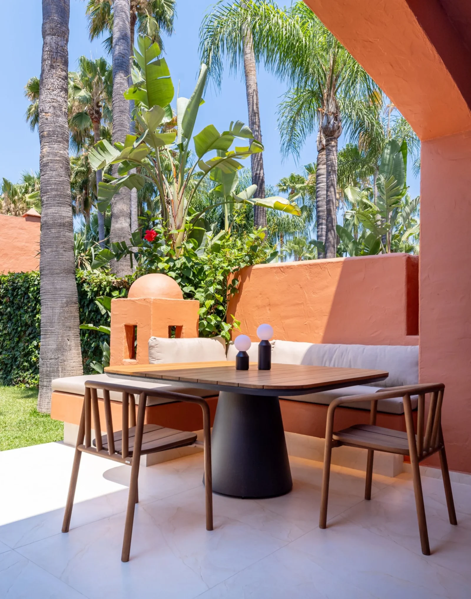 Fully Renovated Luxury Townhouse with Sea Views in Altos de Puente Romano, Marbella – photo 19