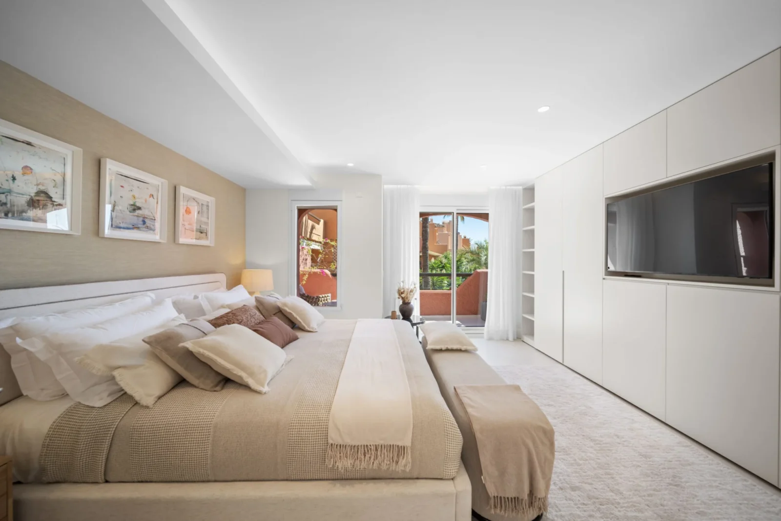 Fully Renovated Luxury Townhouse in El Palmeral, Nueva Andalucía – photo 24