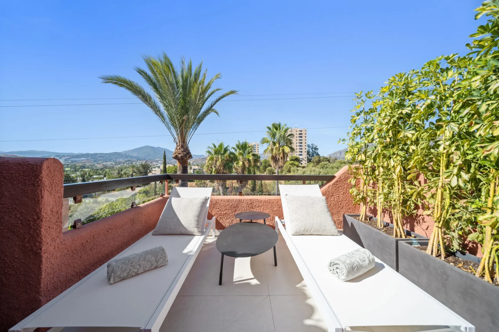 Fully Renovated Luxury Townhouse in El Palmeral, Nueva Andalucía – photo 25