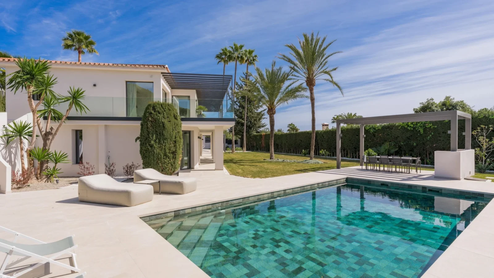 Eco-Luxury Villa with Panoramic Sea & Mountain Views in Prestigious Nagüeles, Marbella – photo 34
