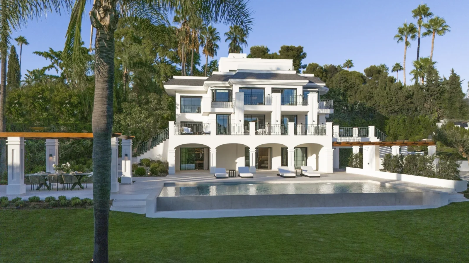 Exceptional Contemporary Mediterranean Estate in Nueva Andalucía’s Prestigious Golf Valley – photo 26