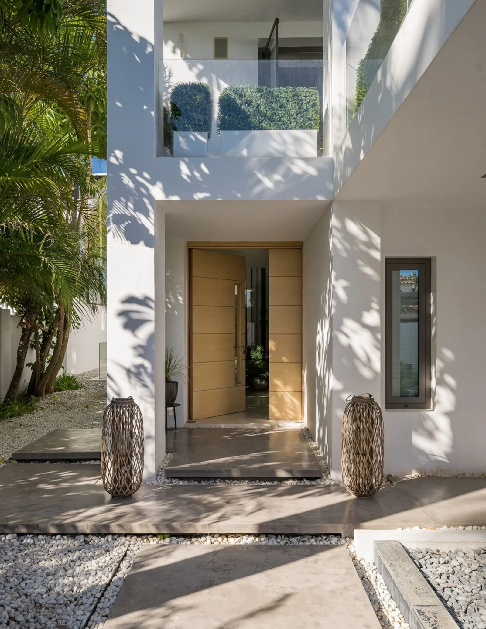 Contemporary Luxury Villa at Puente Romano Beach Resort, Marbella – photo 21