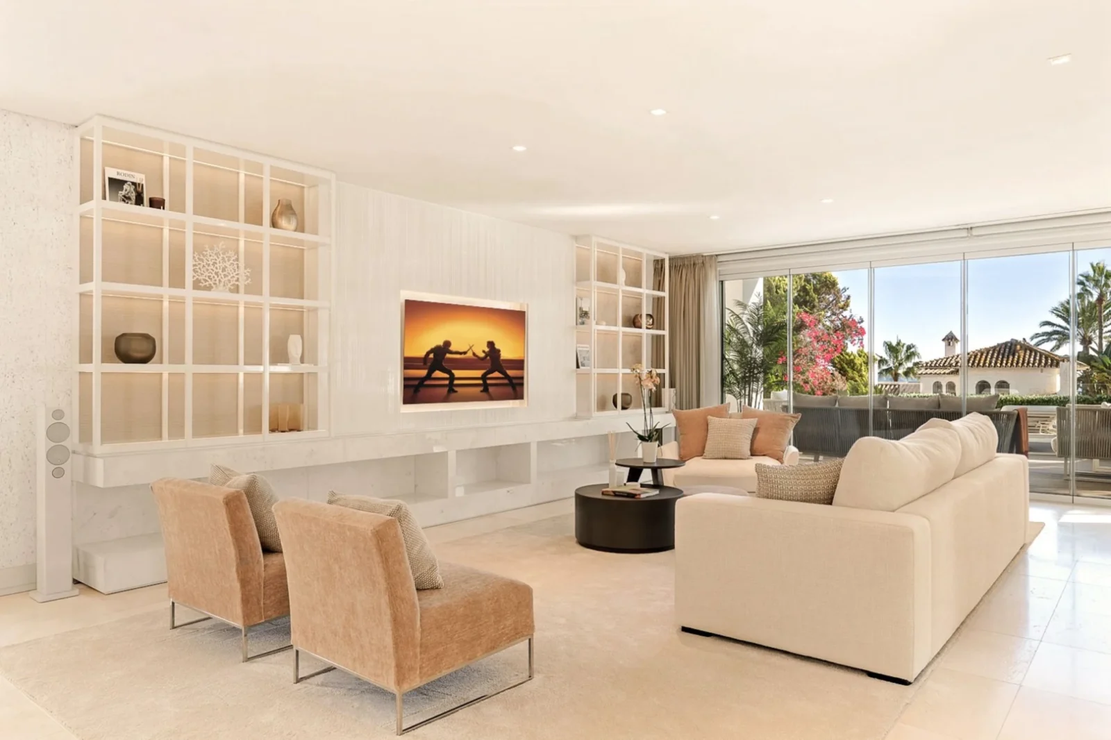Contemporary Luxury Villa at Puente Romano Beach Resort, Marbella – photo 3