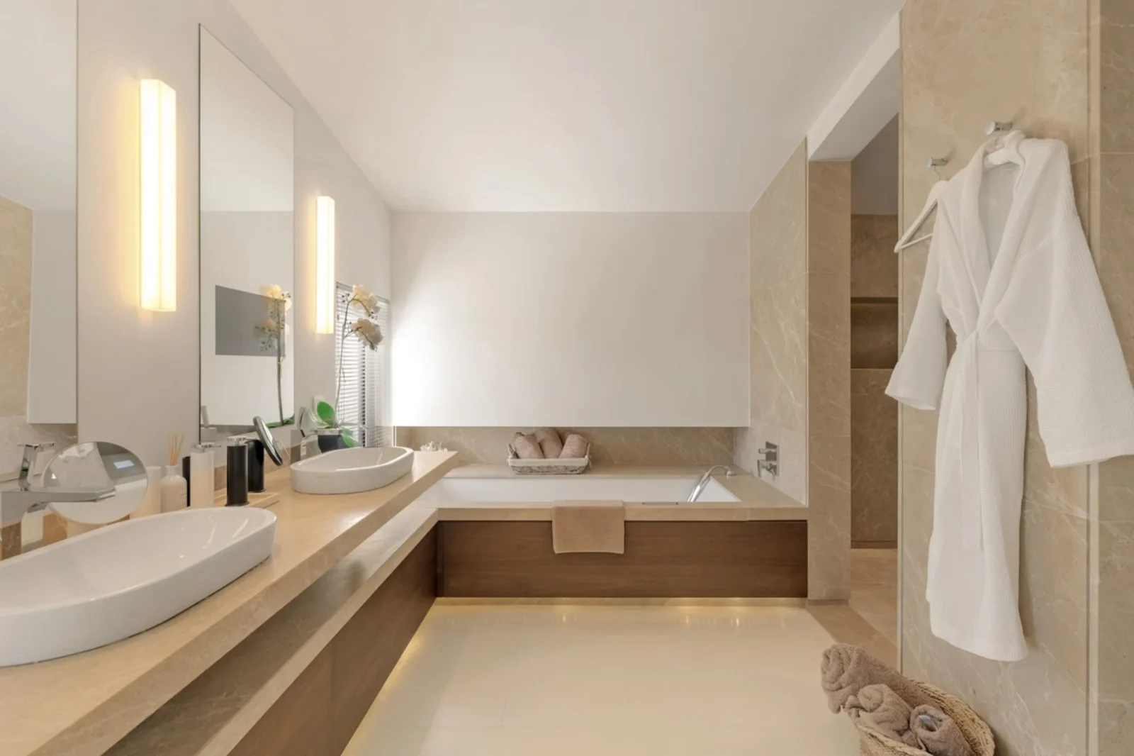 Contemporary Luxury Villa at Puente Romano Beach Resort, Marbella – photo 14