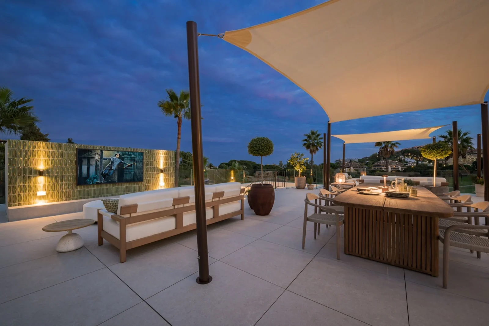 Frontline Golf Design Villa for Sale in Los Naranjos – Luxury Entertainment Home with Rooftop Cinema and Golf Access – photo 34